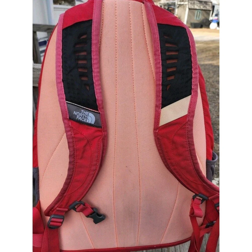 The North Face Jester Outdoor Hiking School Backpack Pink / Red. Lots Of Pockets